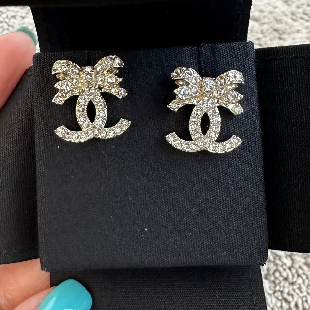 ** SOLD ** Chanel Earrings